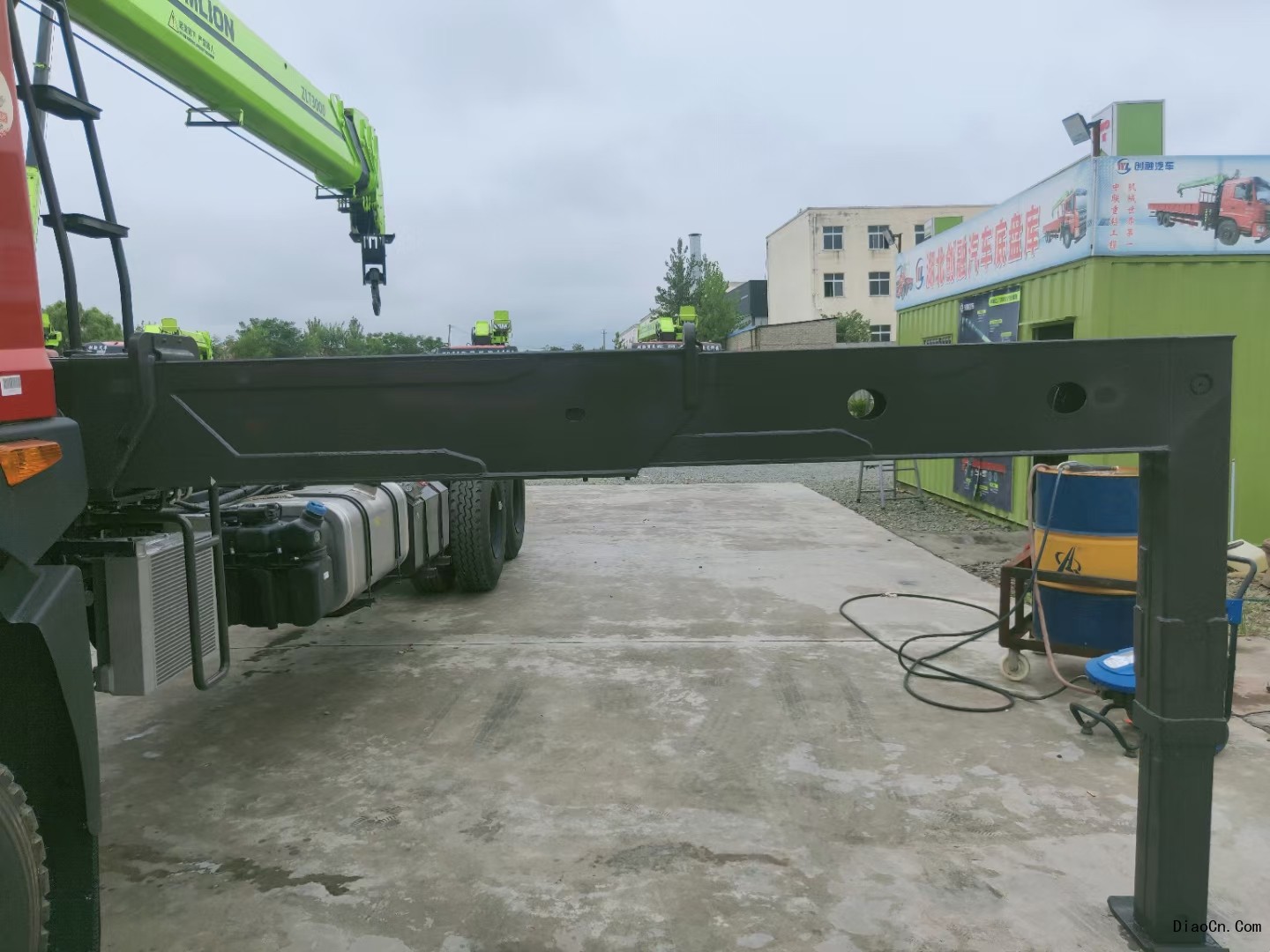 哪里買隨車吊劃算便宜？尋找高性價比隨車吊的秘訣！
