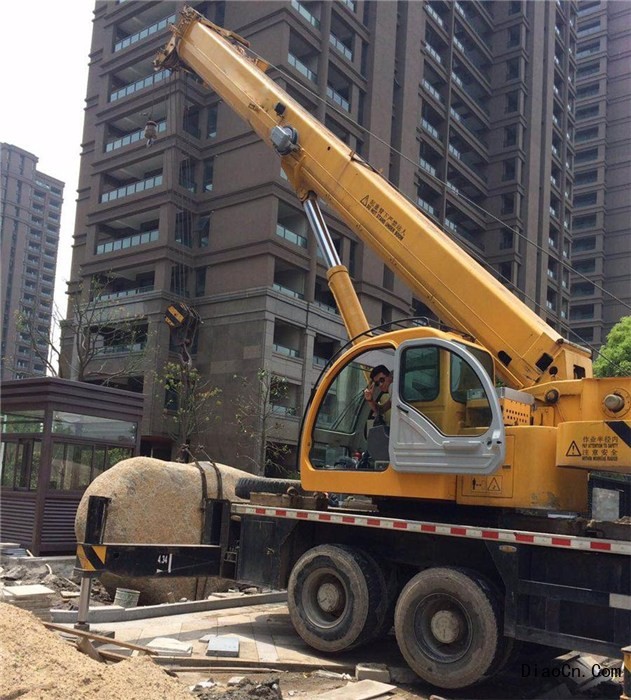 長春吊車租賃價(jià)格表_焦作吊車租賃_容城短期吊車租賃多少錢一天