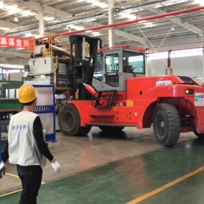 燕郊叉車出租電話{專人專車}燕郊吊車租賃起重搬運(yùn)